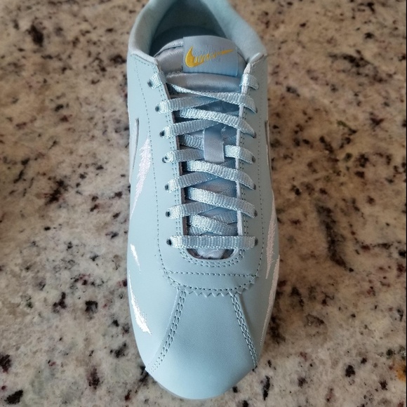 🚨SOLD🚨 Nike Classic Cortez - Picture 3 of 8